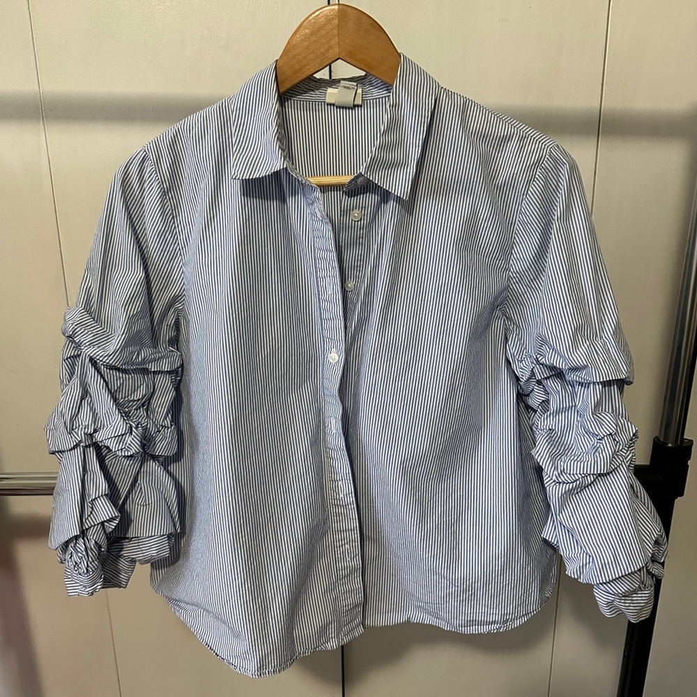 Striped blouse with puff sleeves.